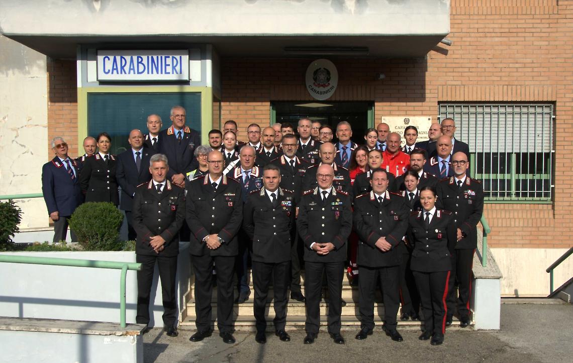 Visita del comandante dei carabinieri del Lazio alla caserma di Alatri 