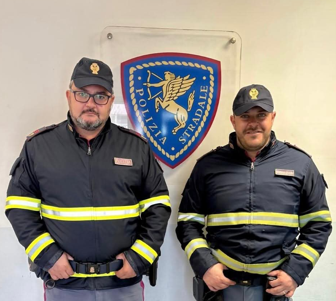 Si ferma un'auto medica con un cuore a bordo: la polizia stradale di Cassino completa il viaggio