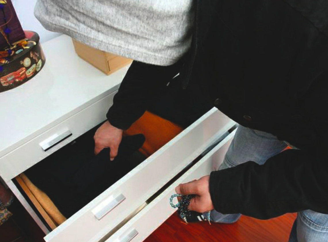 Furto a segno mentre i proprietari sono in casa