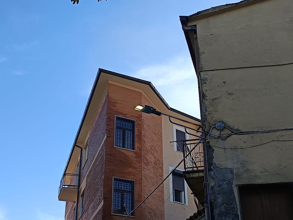 Lamentele per il buio pesto 