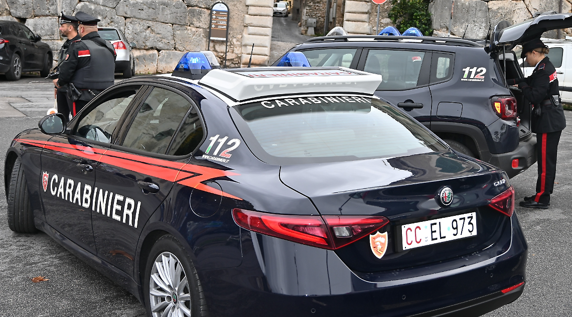 Ubriaco aggredisce un carabiniere: arrestato