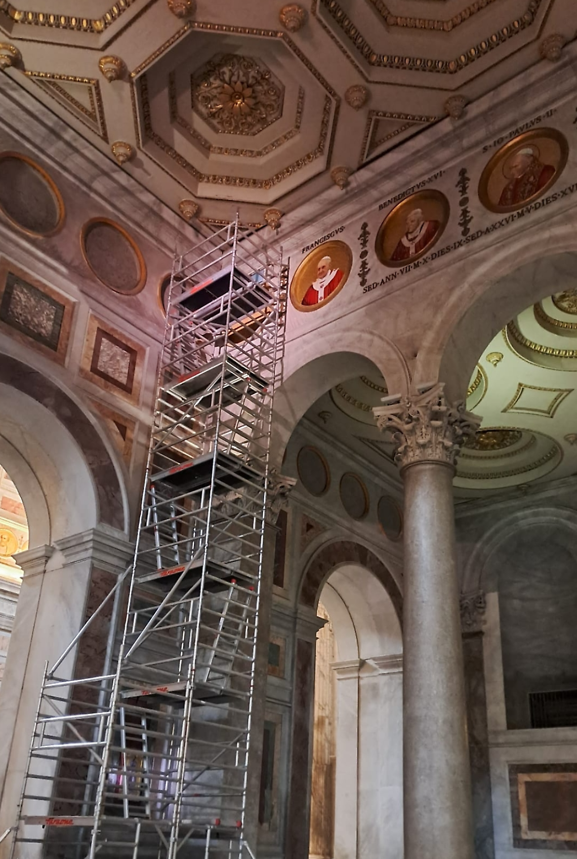 Nuovo mosaico a San Paolo fuori le mura: arriva il tondo di Papa Leone XIV