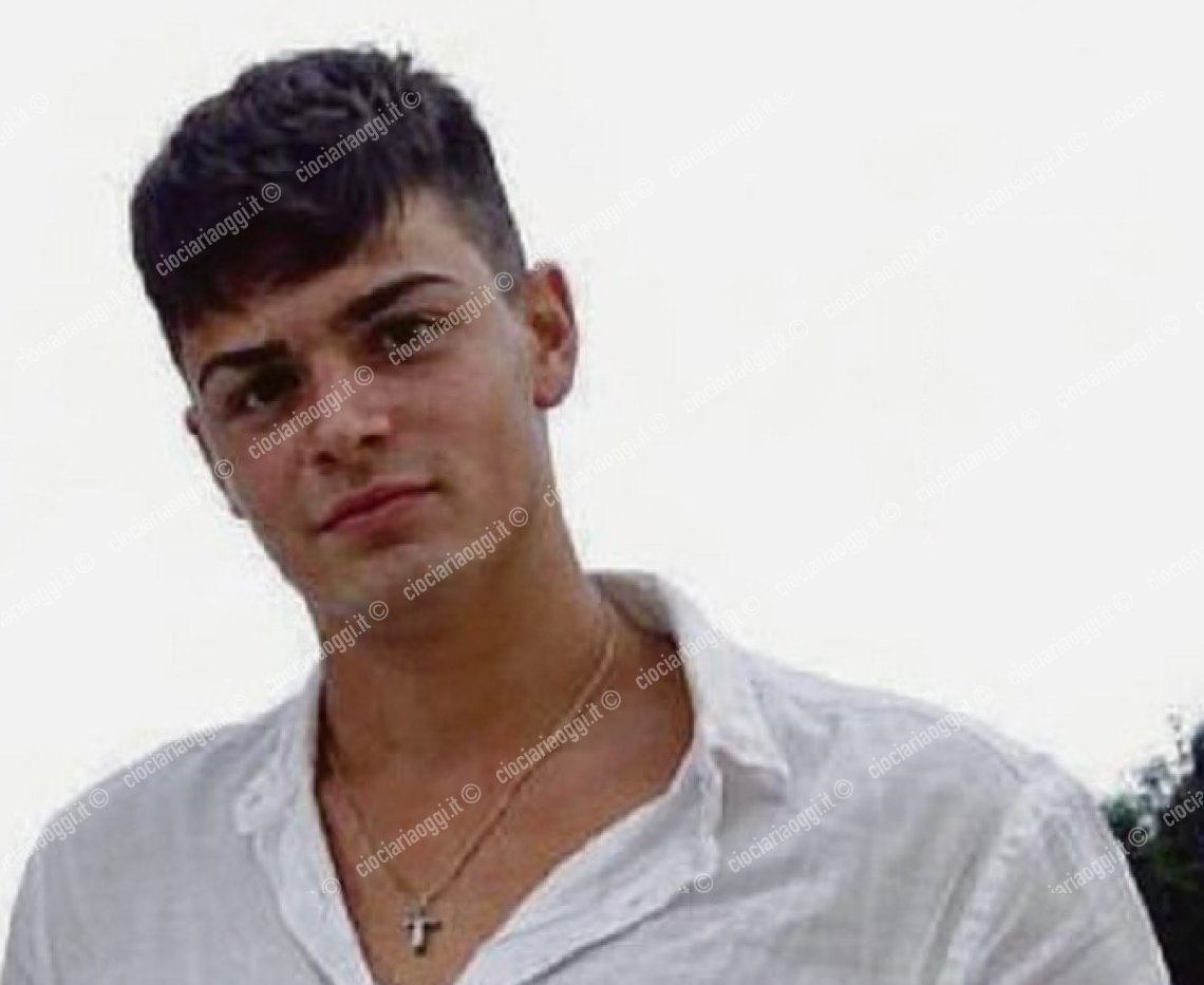 La festa con gli amici, poi il terribile scontro