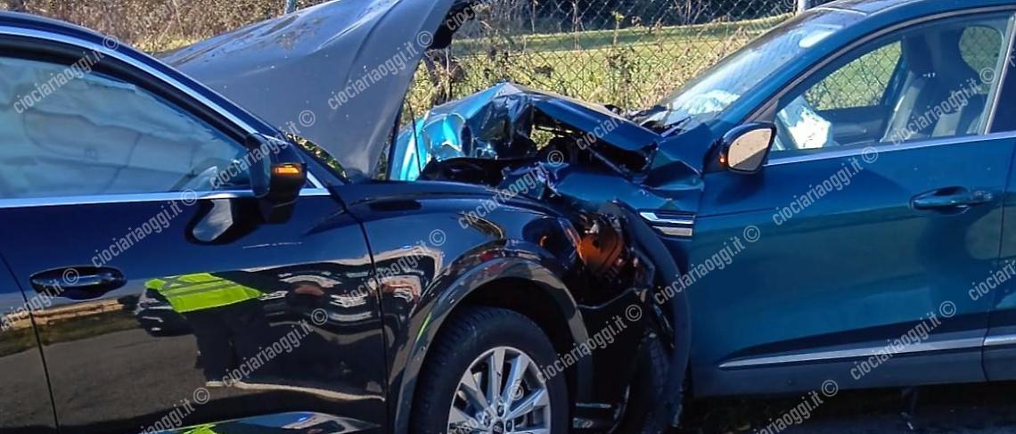 Scontro mortale sulla strada per Canterno: muore una donna 