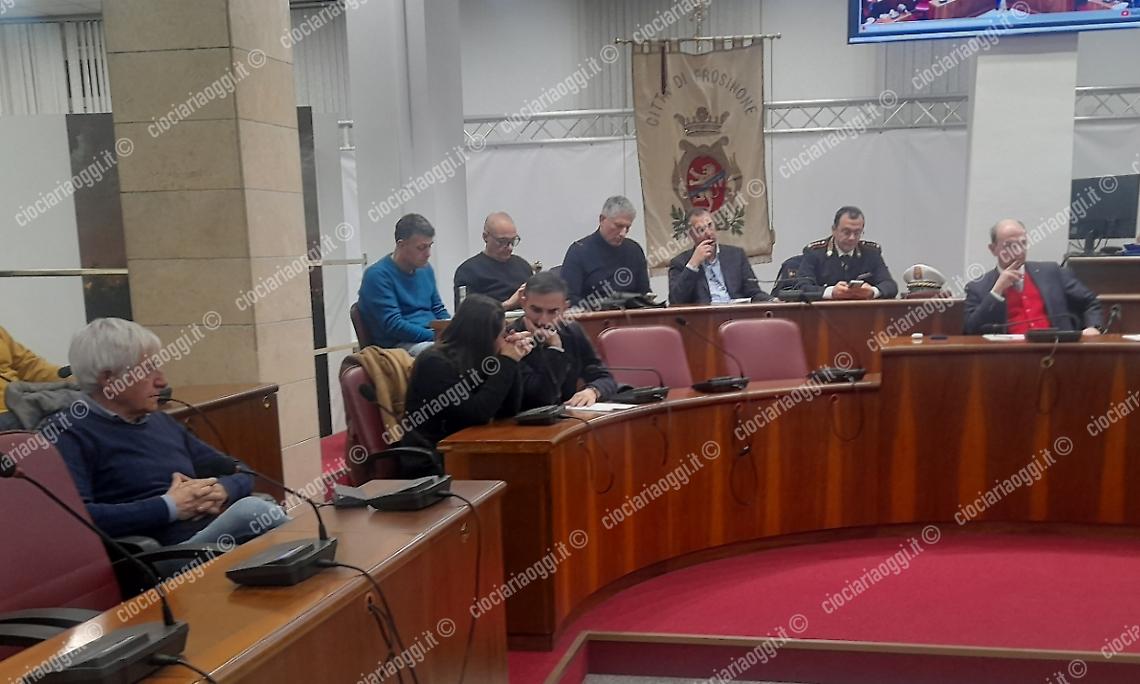 Crisi, ore decisive. Una sola ipotesi di soluzione