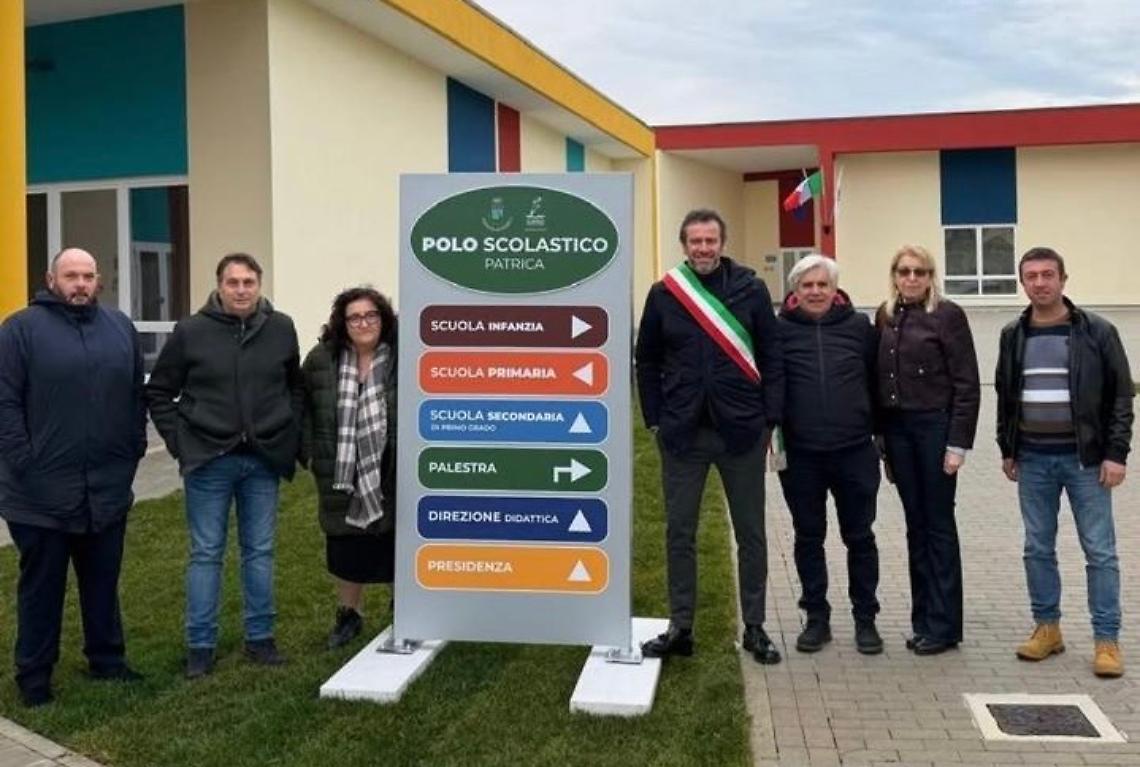 Taglio del nastro del nuovo polo scolastico