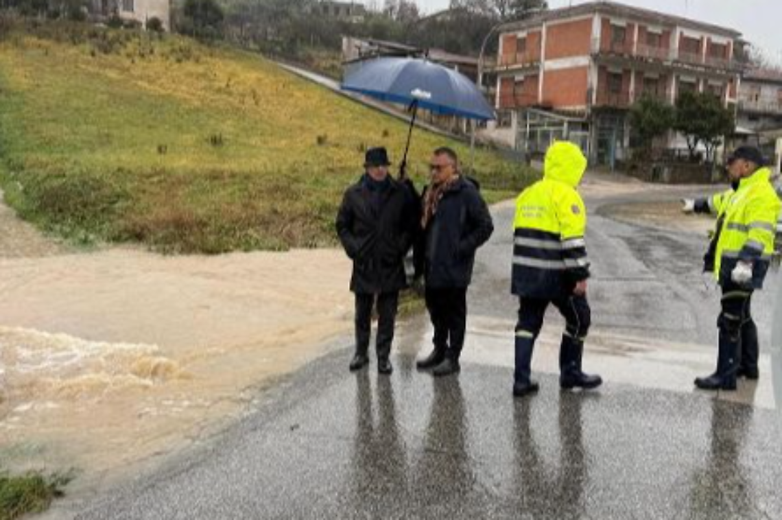 Maltempo, chiesto lo stato di calamit&agrave;. In 16 ore la pioggia di un mese