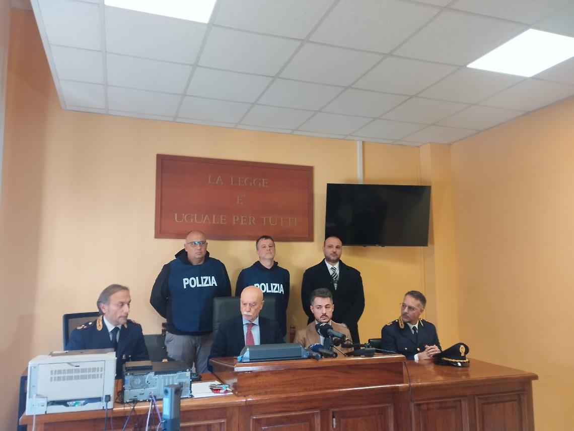 Bomba in via Degli Eroi: arrestata una coppia di giovani