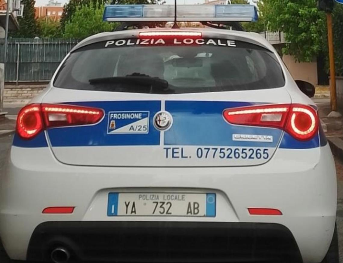 Frosinone, false generalit&agrave; dopo l&rsquo;incidente: denunciato un uomo