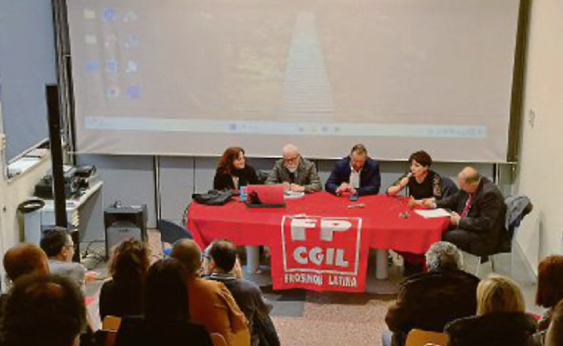 Contratto, &egrave; scontro tra sindacati