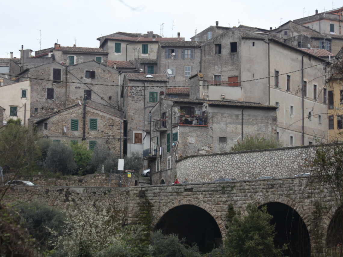 Rischio crolli, famiglie evacuate