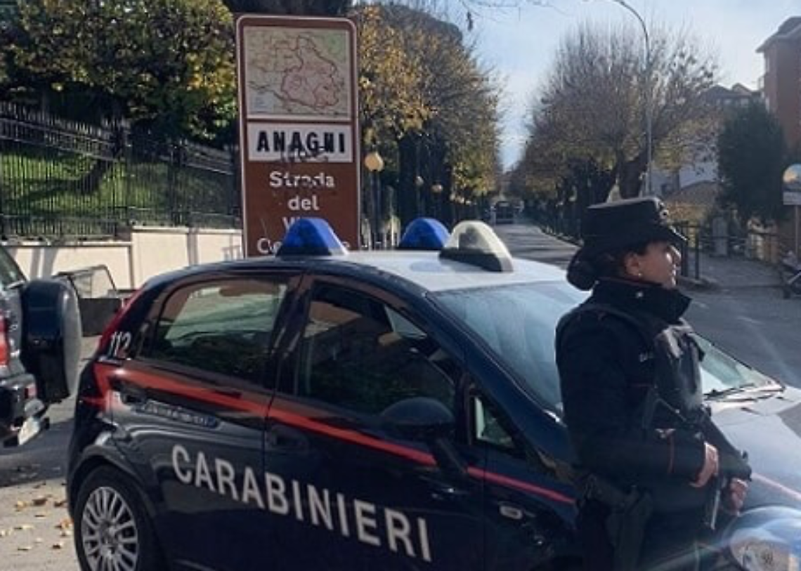 Avevano affisso manifesti contro Giorgia Meloni: denunciati