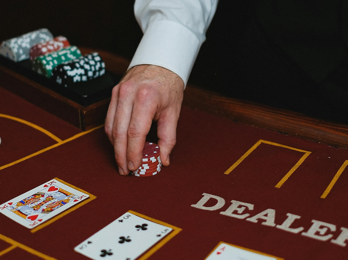 Il nuovo regime di licenze per il gioco online entra nella fase successiva, gli operatori attendono le approvazioni