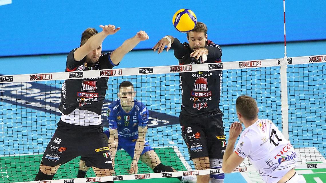 Superlega, tanti i dubbi sulla ripartenza