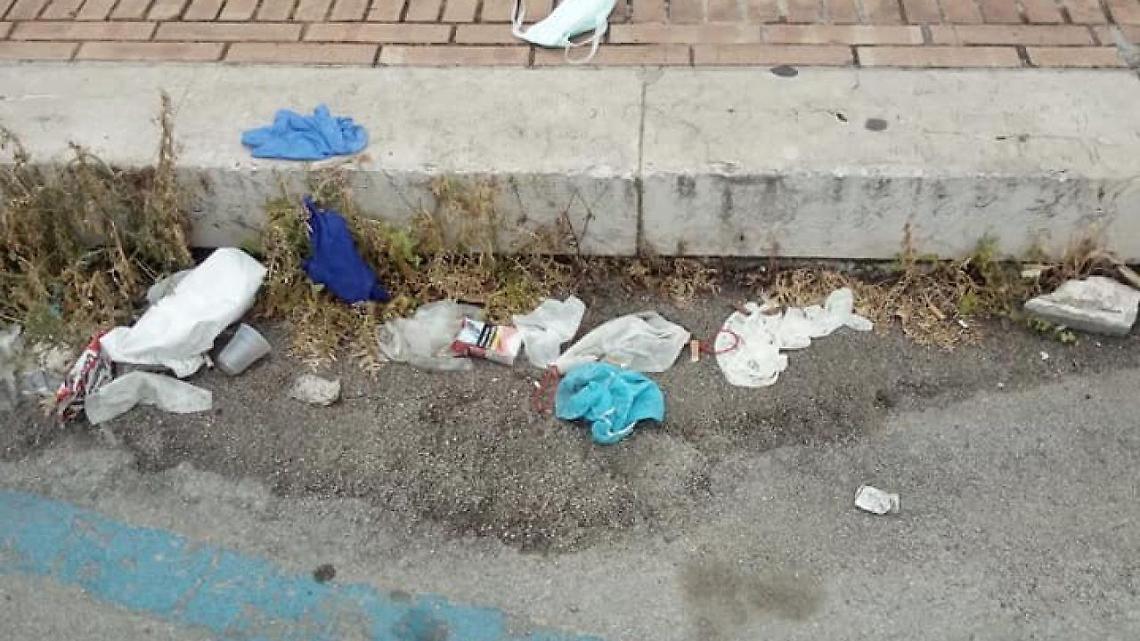 Sora, pugno duro del Sindaco: mascherine e guanti, multa a chi li abbandona