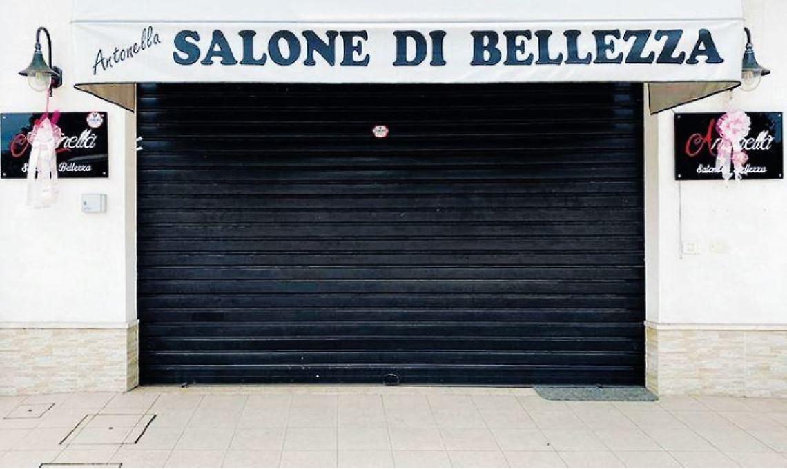 Operatori della bellezza: "Fateci tornare a lavorare, rischiamo di non riaprire"
