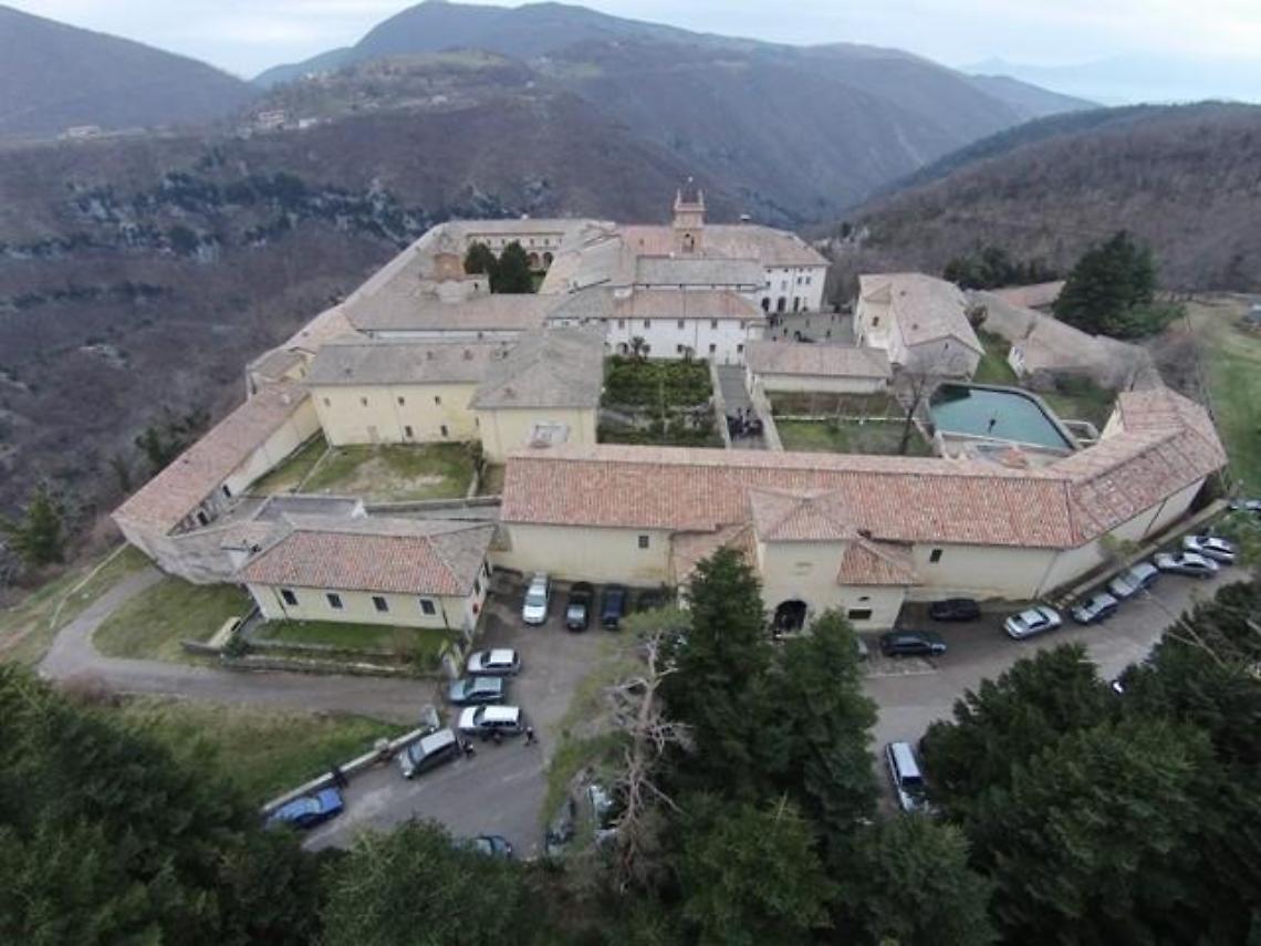 Ancora niente visite per certosa, grotte e Pozzo d'Antullo. Chiesta la riapertura
