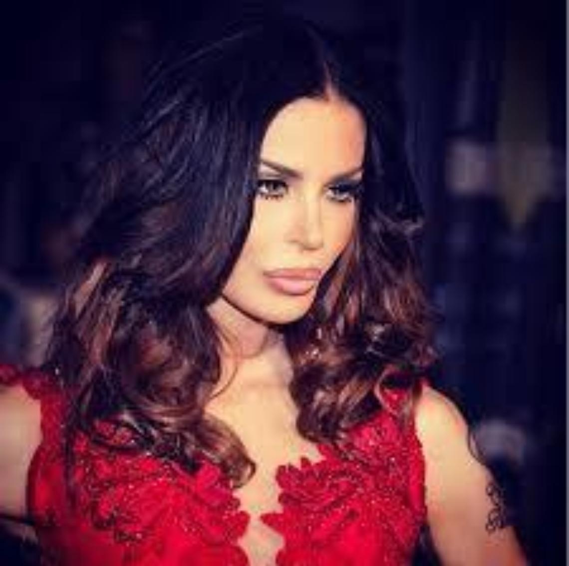 Nina Moric s'infuria con l'ex. Duro monito: