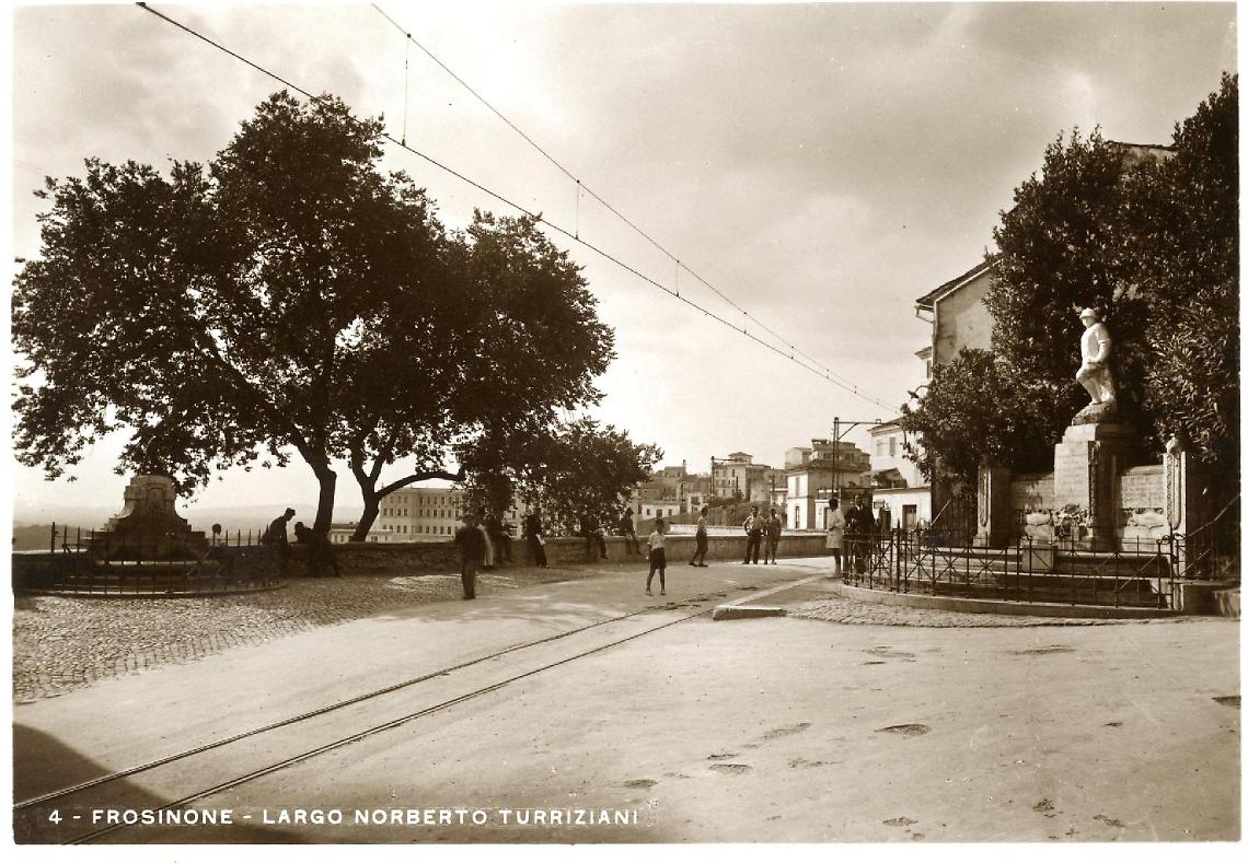 Sulle strade della storia: viaggio nella toponomastica del capoluogo