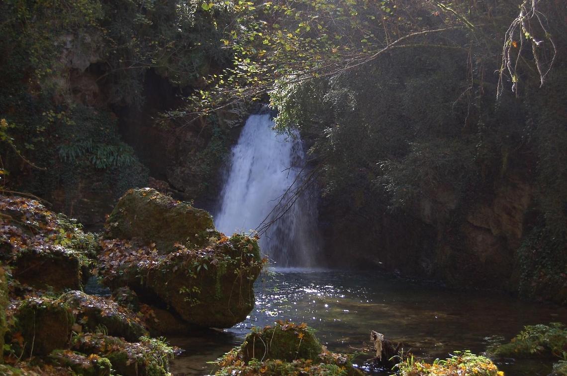 La “Cascata di Trevi” tra le dieci più belle secondo il “Touring Club Italiano”