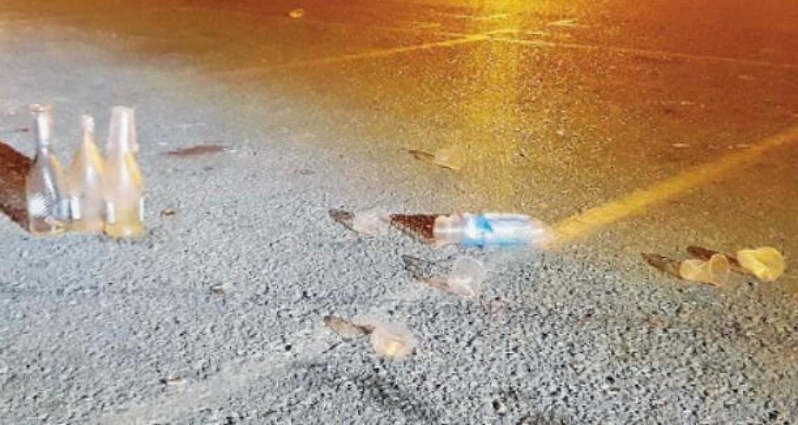 Mala movida senza freni: portoni dei palazzi scambiati per bagni "pubblici"