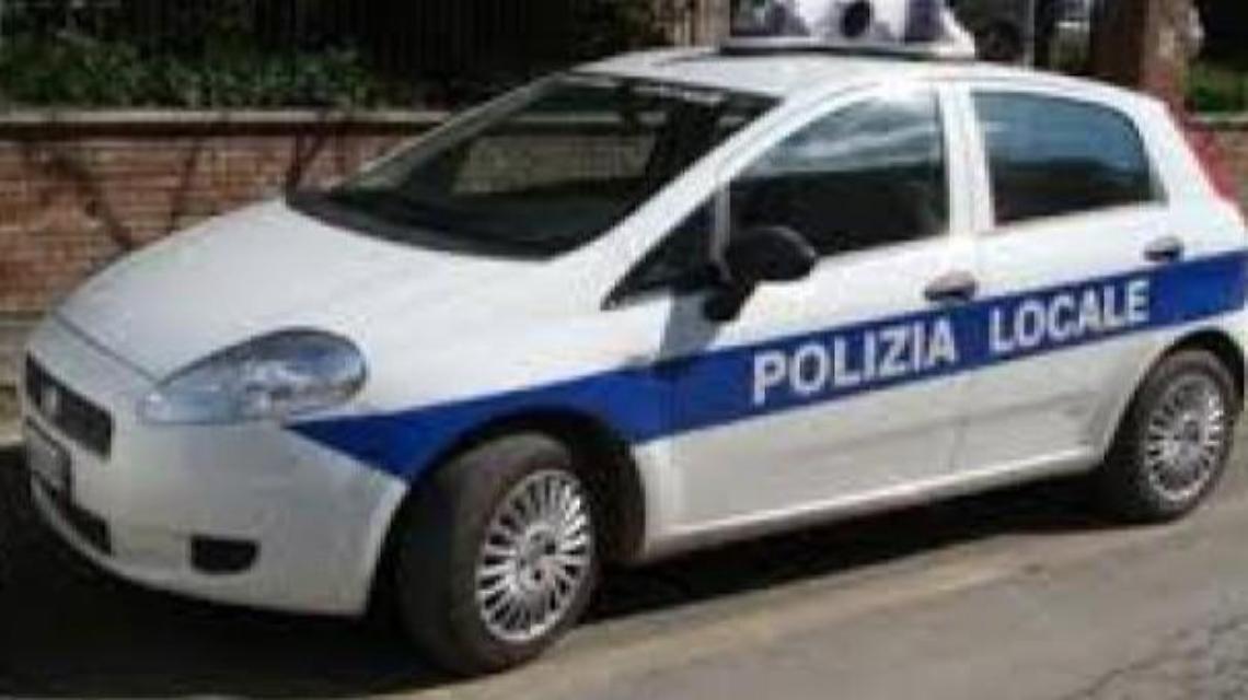 Sventata la truffa del finto incidente: l'anziana vittima reagisce