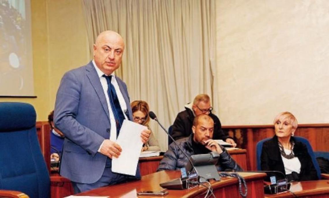 La candidatura a sindaco non può attendere: scattato l'effetto domino