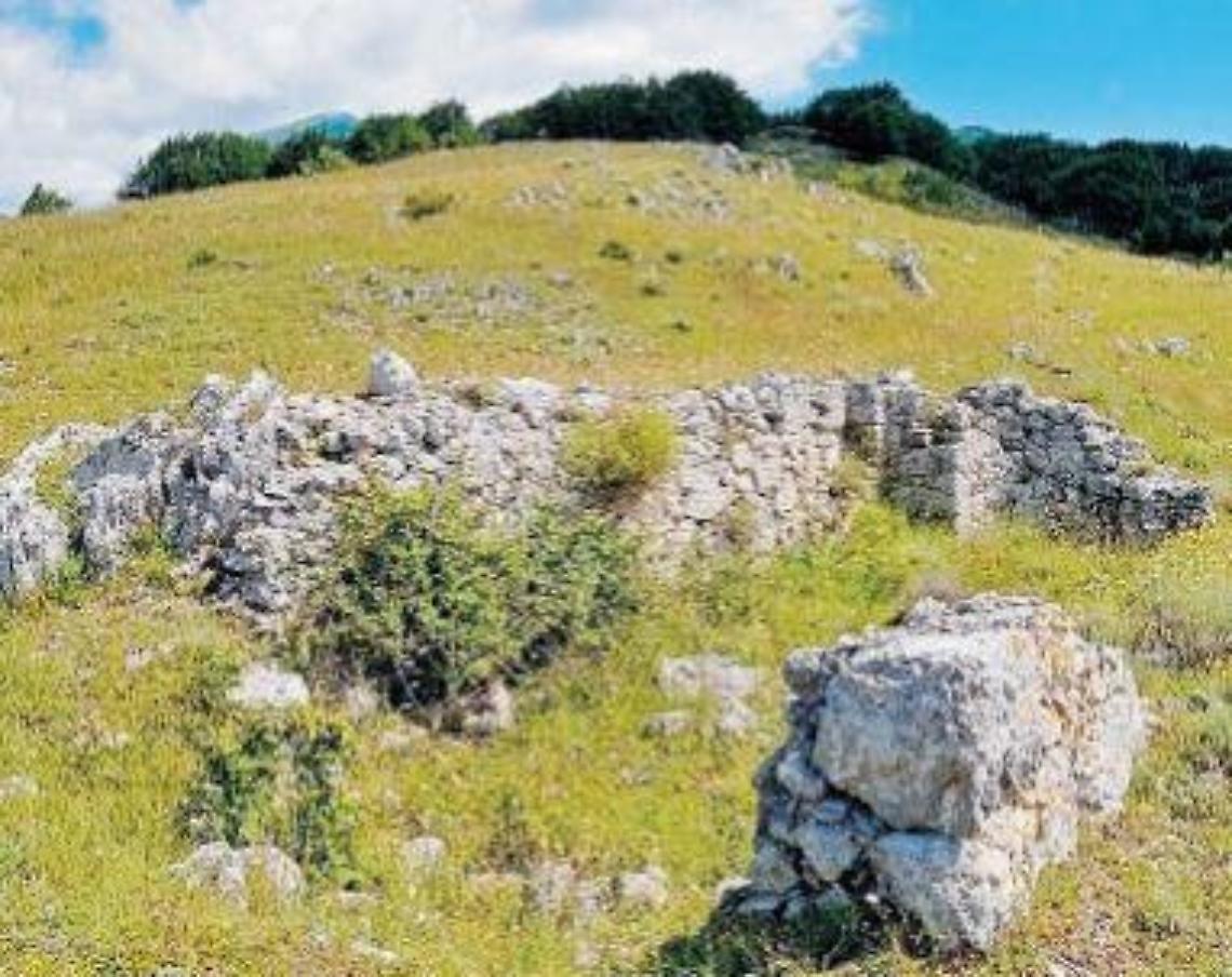 Scoperta unica a Cardito: i resti di un antico castello ad alta quota