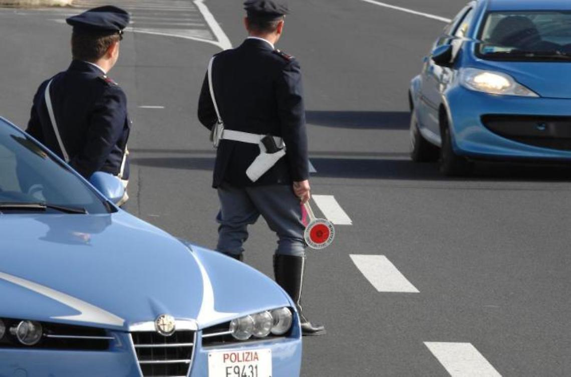 Cannabis nascosta in un bagaglio: trovata durante un controllo su un furgone