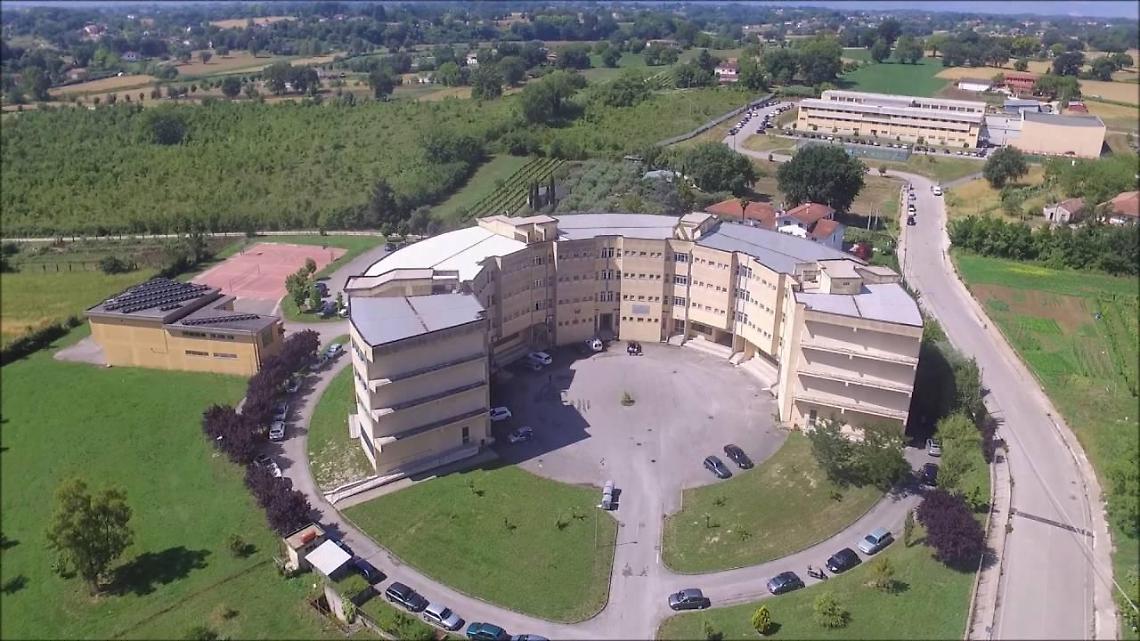 Acqua dal soffitto all'Itis Majorana: studenti rimandati a casa 