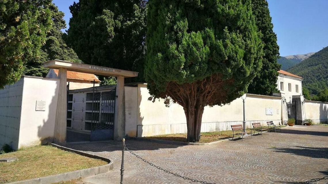 Cimitero da ampliare, al via i lavori per creare 80 nuovi loculi