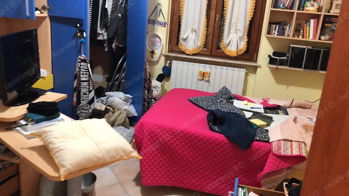 Villetta svaligiata dai ladri: i padroni tornano dal lavoro e trovano tutto sottosopra