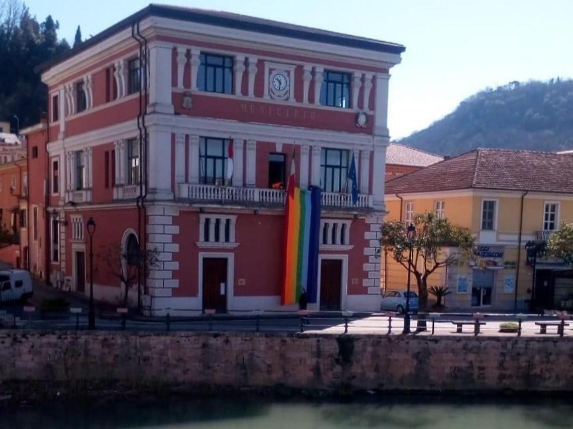 Spendi 20 e risparmi 10: voucher digitali per chi acquista in città