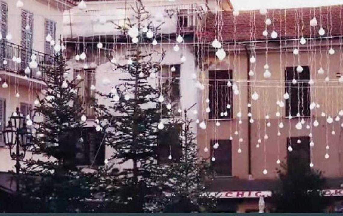 Ceprano, tante luminarie per accendere il Natale. Iniziata l'installazione