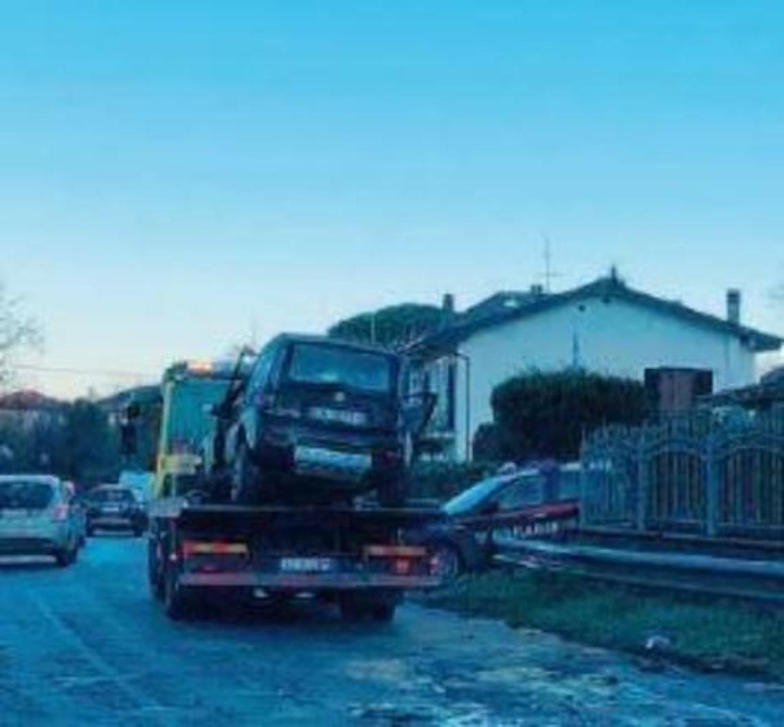 Tragico frontale, inutile la disperata corsa in ospedale: muore Gianluca Vitelli