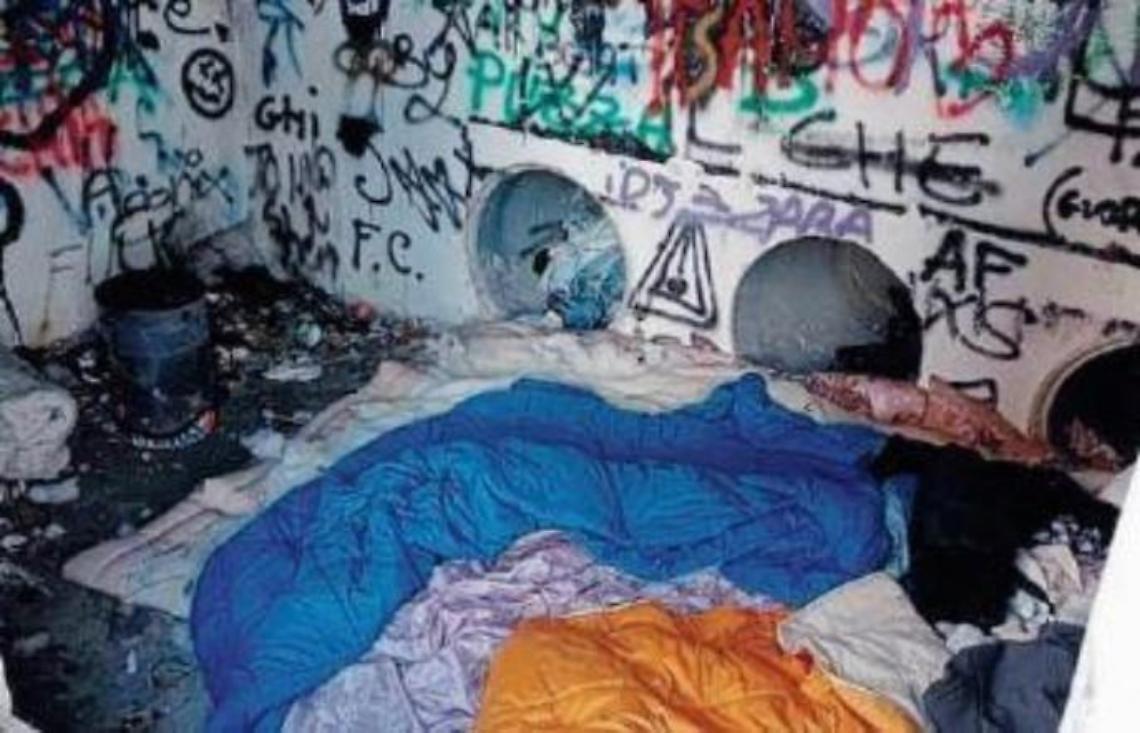 Spaccio, sesso e bivacchi: la fotografia del degrado. Residenti indignati