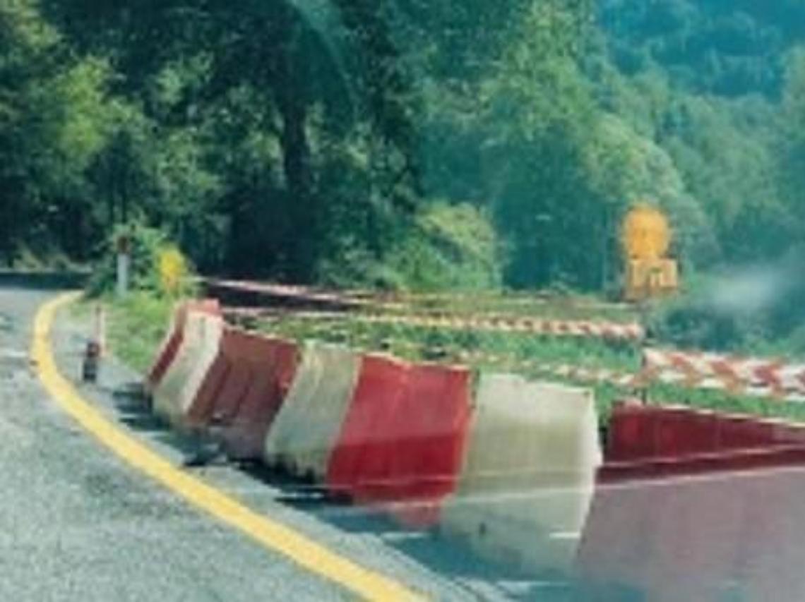 Frane lungo le strade: viabilità a rischio e ancora nessun intervento