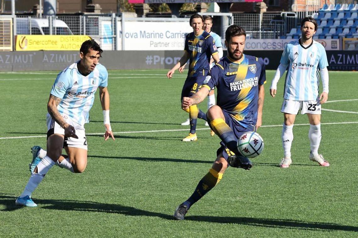 Ci pensa Iemmello, il Frosinone si sblocca in Liguria