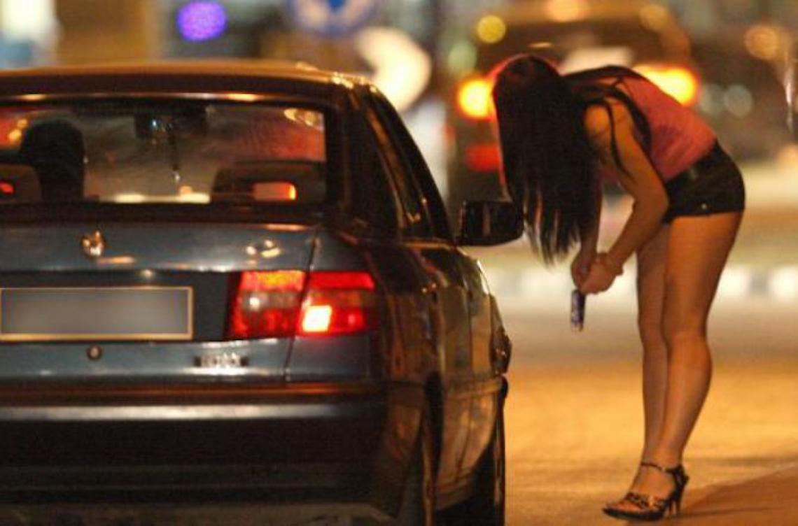 Rapina prostituta, arresto convalidato: disposto il carcere per il 35enne