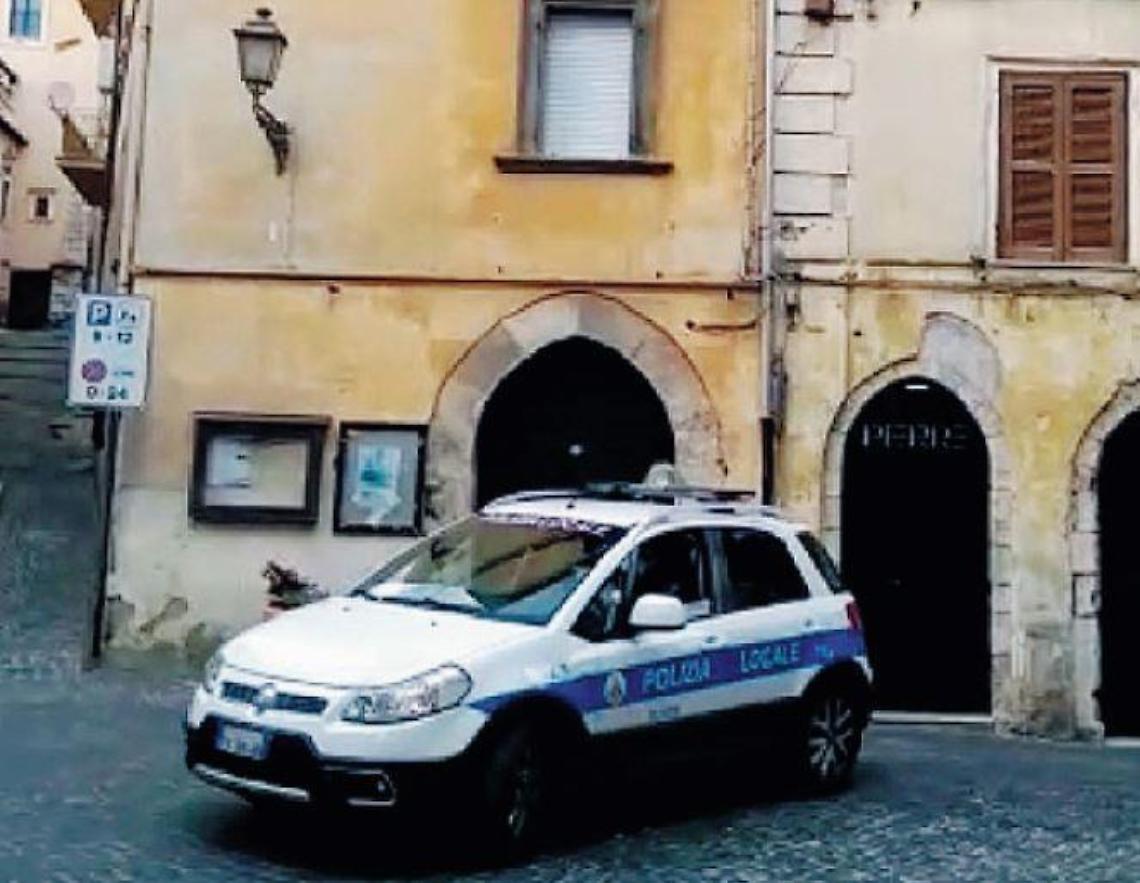 Alatri, assembramenti, niente mascherine e contagi: fioccano le multe