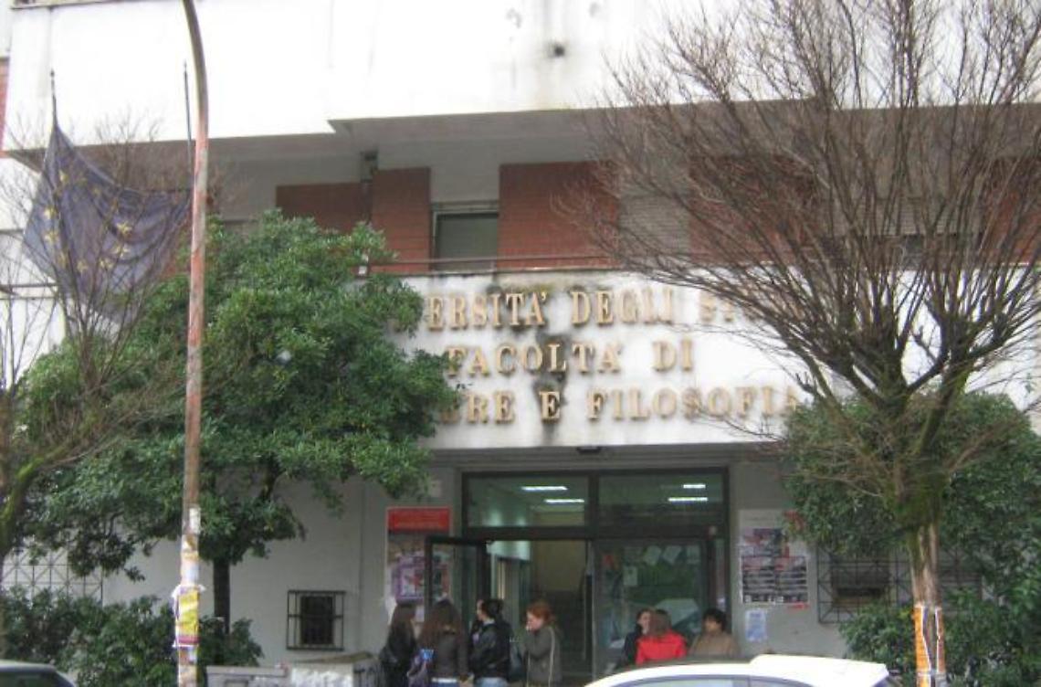 «Lettere è una facoltà inutile»<br>La rivolta degli studenti cassinati