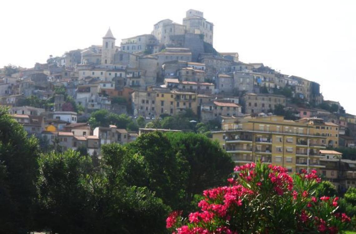 Affissioni: <br> task force di Comune e pompe funebri