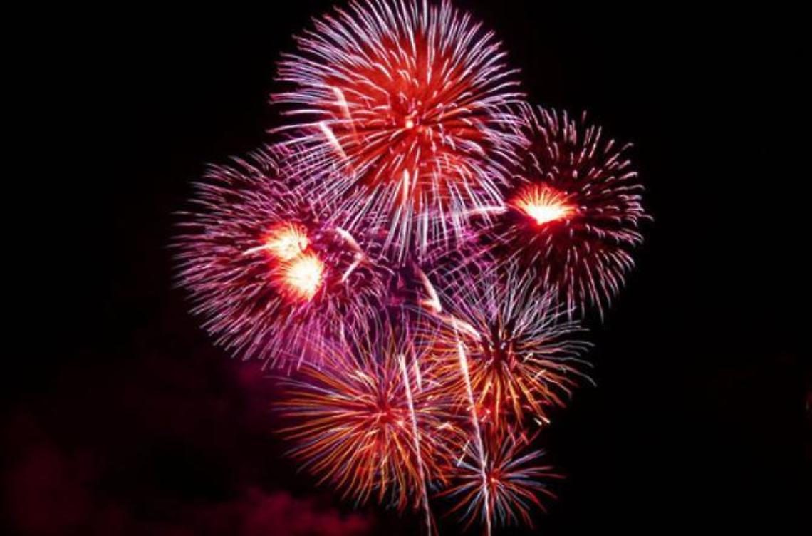 Il giallo dei fuochi senza festa <br>Si pensa a messaggi in codice<br>