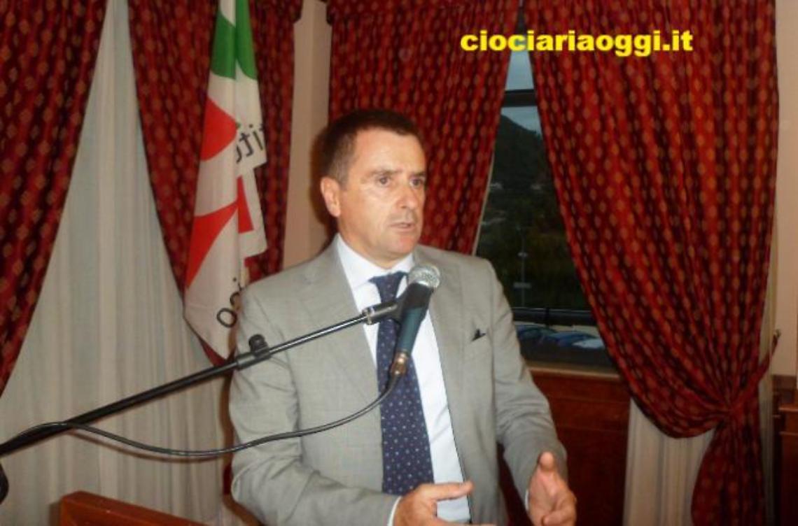 Assessori e consiglieri Pd sostengono Petrarcone. Ore decisive per il centrosinistra