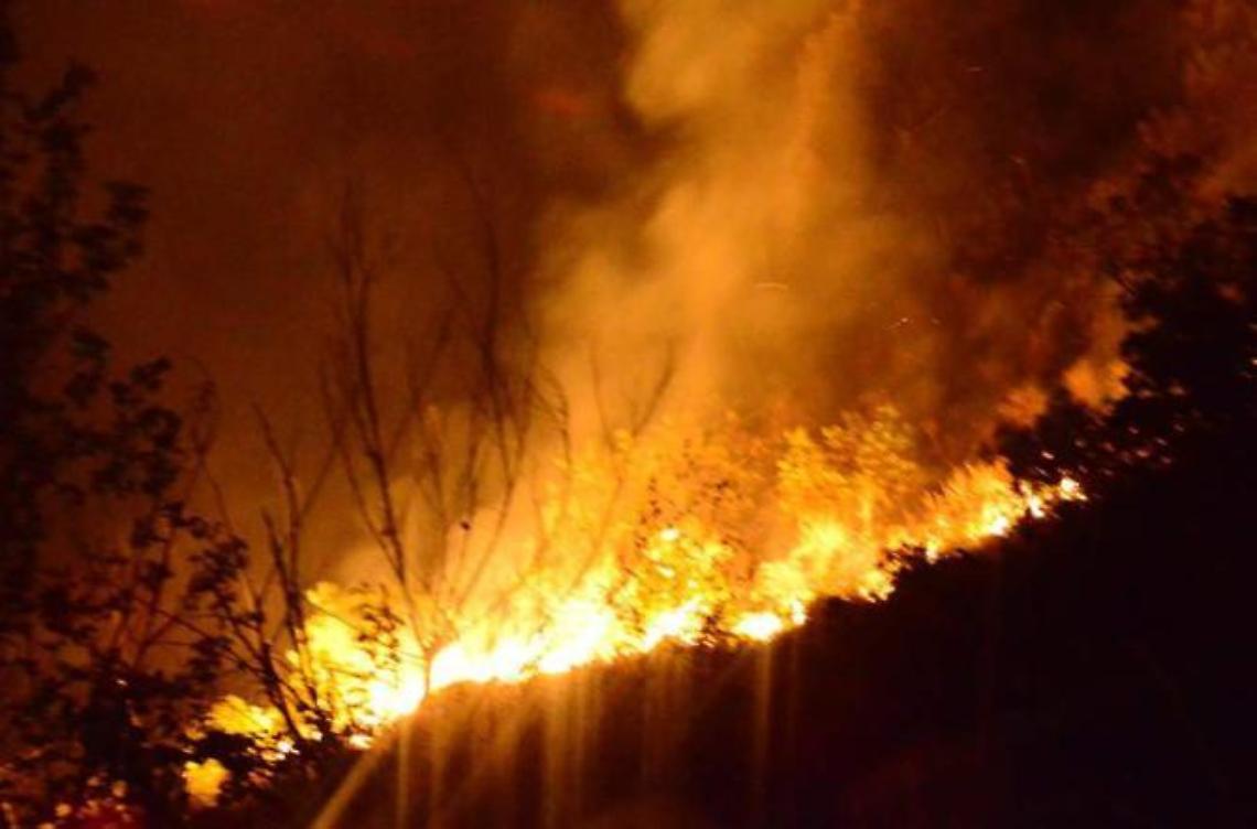 Incendio a Belmonte Castello<br> Vigili del fuoco in azione