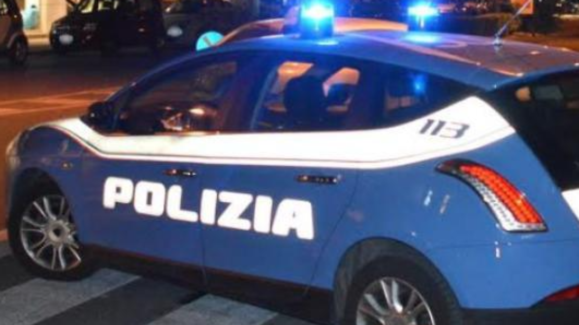 Tentato scippo: pensionata strattonata e fatta cadere a terra. In ospedale con ferite al volto