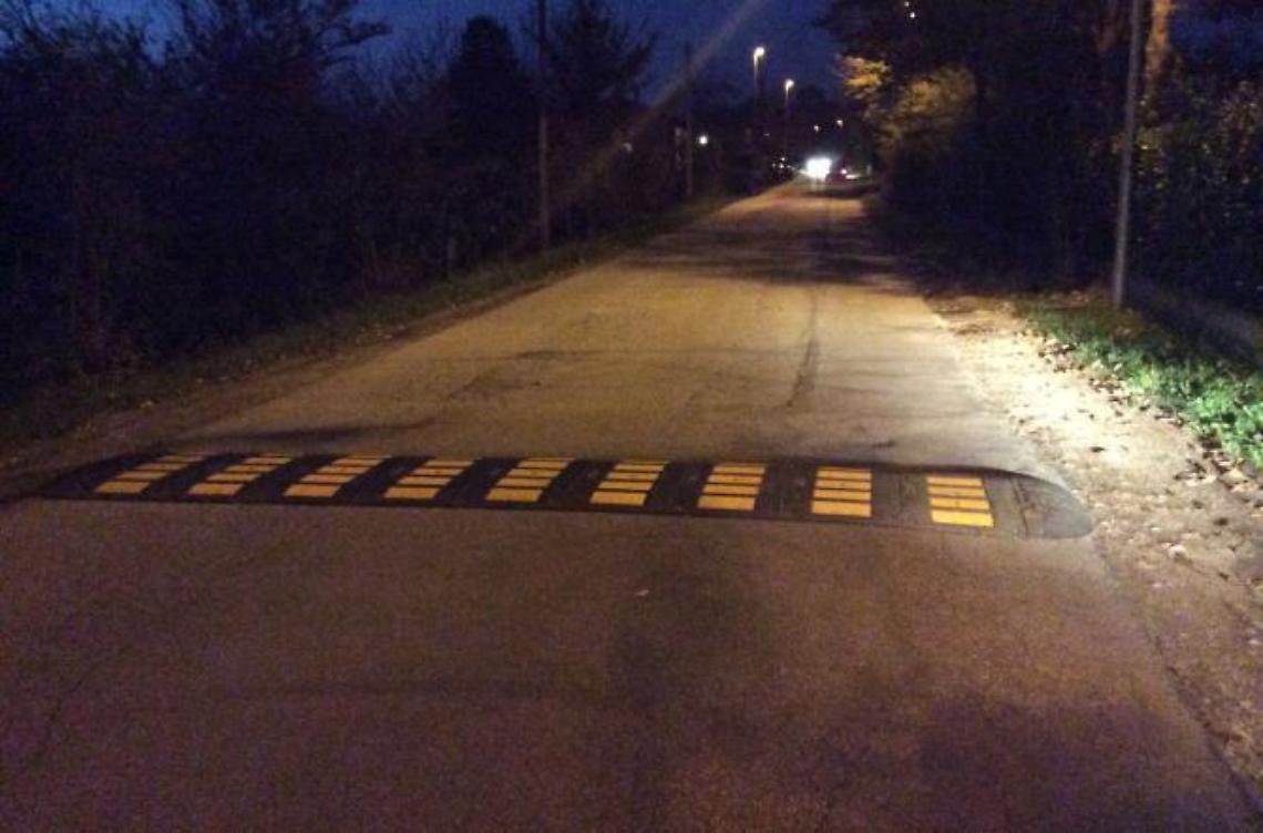In arrivo una pioggia <br>di dissuasori di velocità