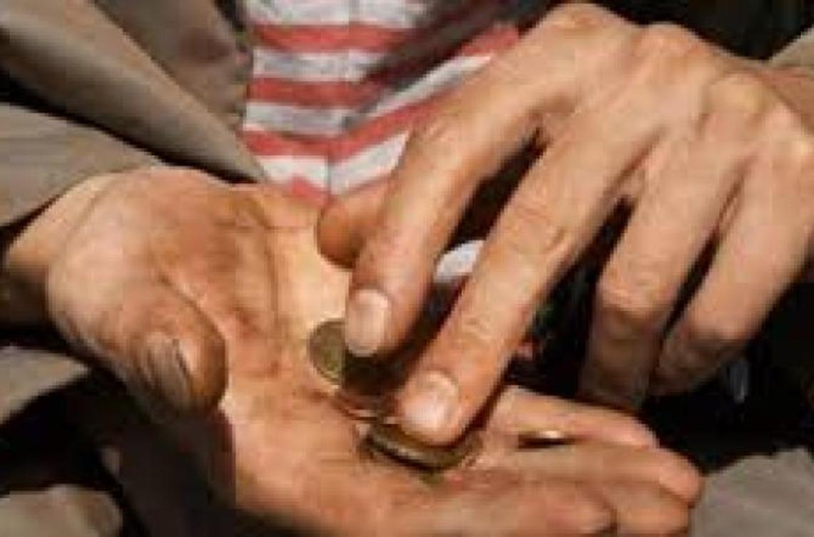 L'abate si appropria di mezzo milione <br>E c'è chi non ha una casa dove dormire