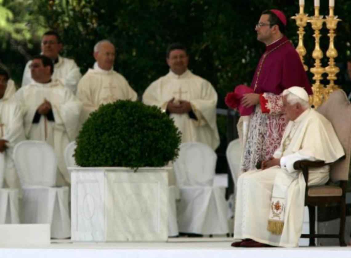 Le nuove frontiere della Chiesa con il "Perpetuo", Vittorelli docet, parola di Dagospia