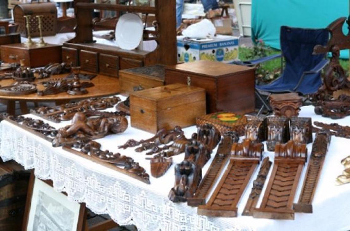 Il bando per il mercatino dell'antiquariato è in regola